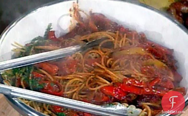 Spaghetti with Sweet Peppers---Spaghetti con Sugo di Peperoni