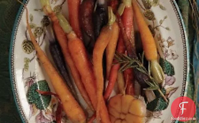 लहसुन के साथ शहद-घुटा हुआ गाजर
