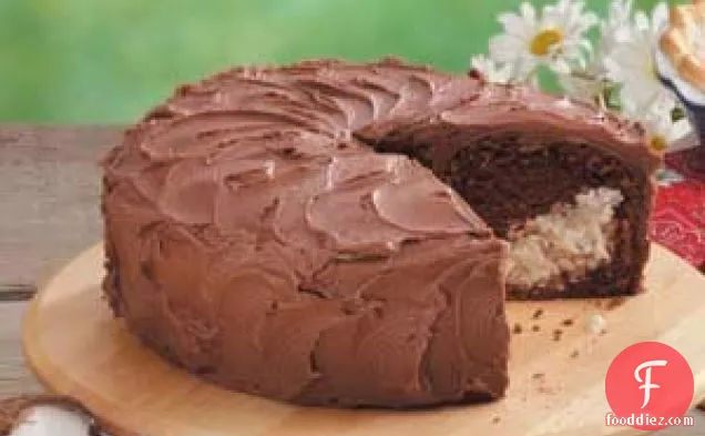 चॉकलेट मैकरून केक