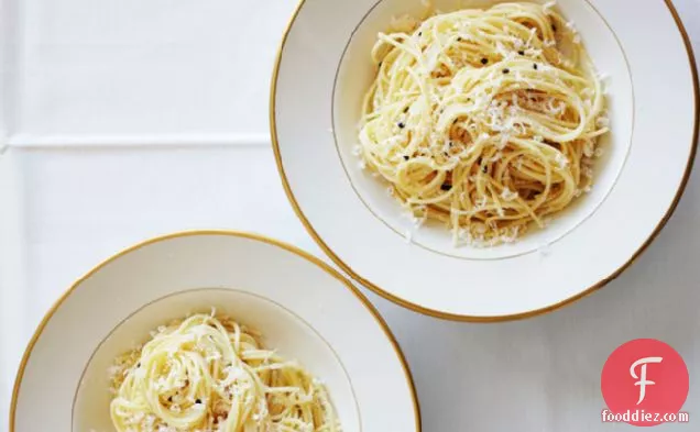 Spaghettini With Garlic And Dried Chile