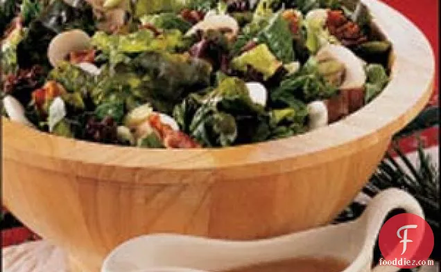 Lettuce Salad with Warm Dressing