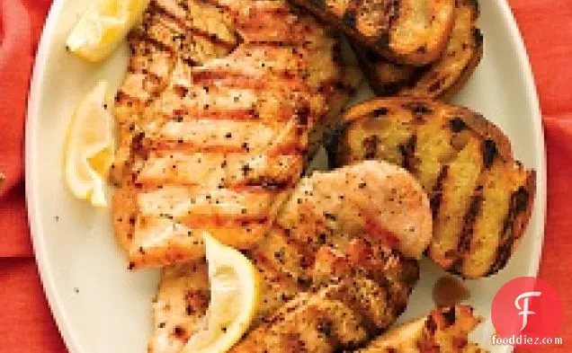 गार्लिक ब्रेड के साथ ग्रिल्ड लेमन चिकन
