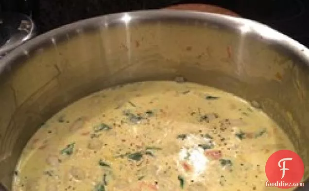 मलाईदार चिकन ग्नोची सूप