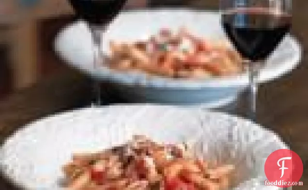 Pasta With Roasted Garlic-tomato Sauce And Basil