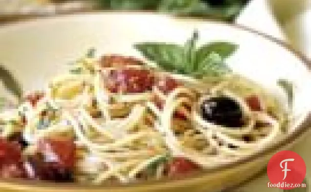Spaghetti With Toasted Garlic-tomato Sauce