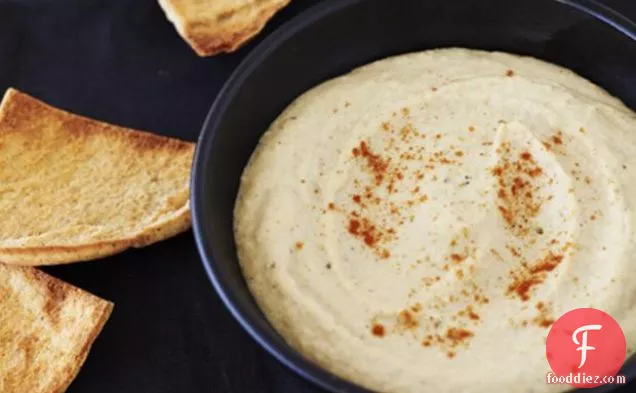 Roasted Garlic Hummus With Oven Baked Pita