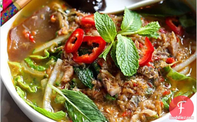 Penang Assam Laksa (Nyonya Hot and Sour Noodles in Fish Soup)