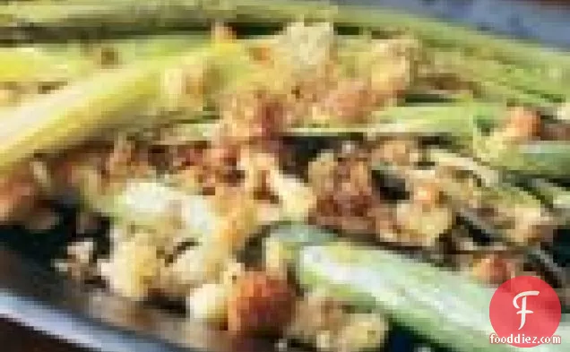 Leeks With Buttered Bread Crumbs