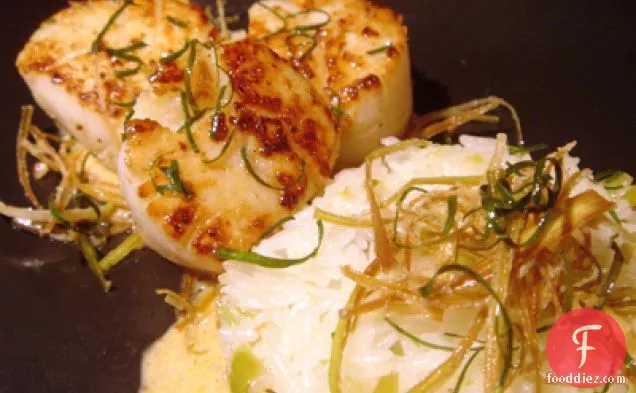 Scallops With Curry Sauce, Rice With Leeks