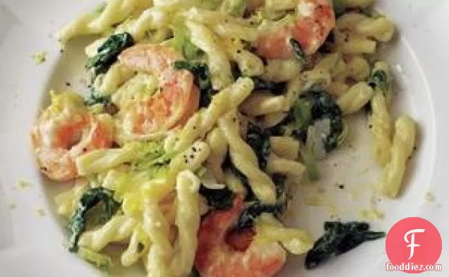 Shrimp, Leek, And Spinach Pasta Recipe