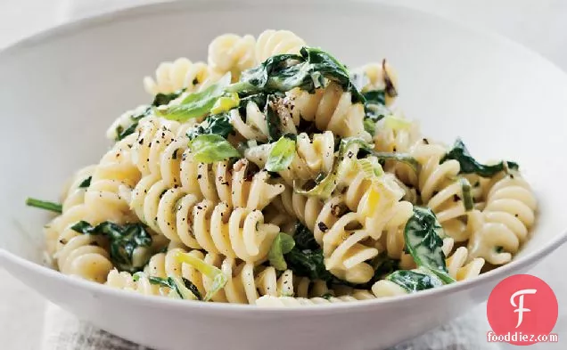 Fusilli with Creamed Leek and Spinach