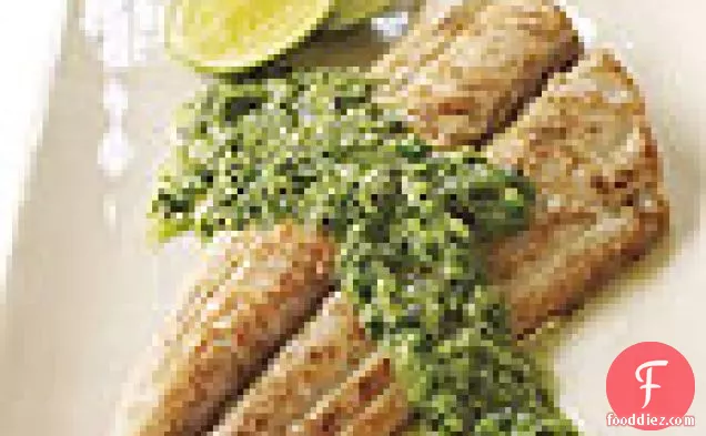 ताजा धनिया चटनी के साथ माही-माही