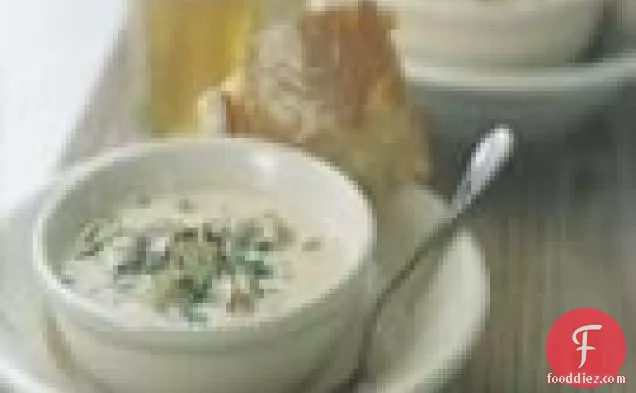 New England Clam Chowder With Leeks And Bacon