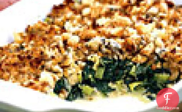 Spinach and Leek Gratin with Roquefort Crumb Topping