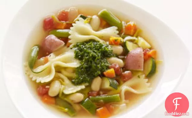 पिस्ता के साथ सब्जी का सूप