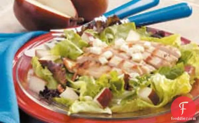 Grilled Chicken and Pear Salad