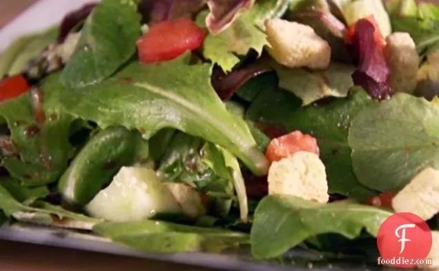 Mixed Green Salad with Cranberry Vinaigrette
