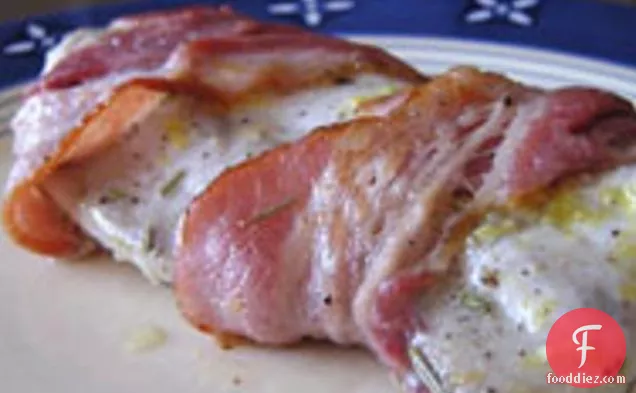 रात का खाना आज रात: माही माही नींबू मेयोनेज़ के साथ बेकन में लिपटे