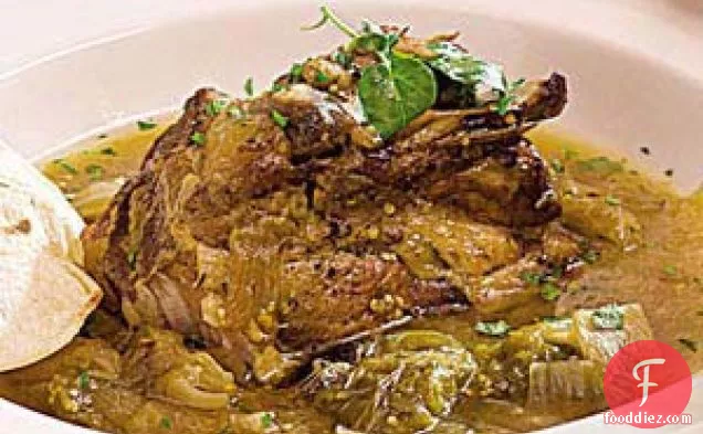 Braised Pork with Tomatillos