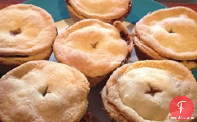 Old English Holiday Mincemeat/Mince Pie (meatless)