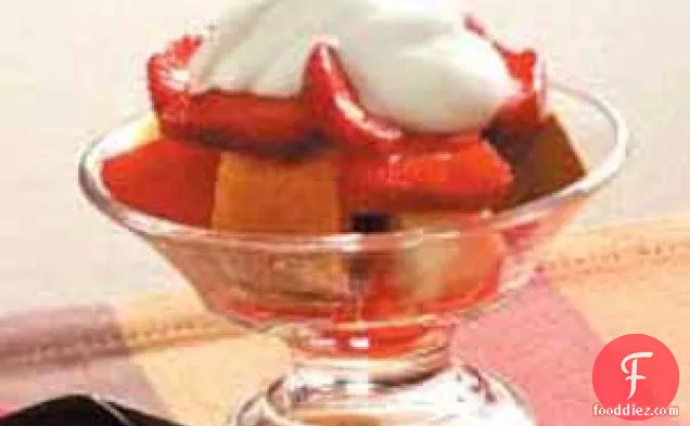 Pound Cake with Strawberries