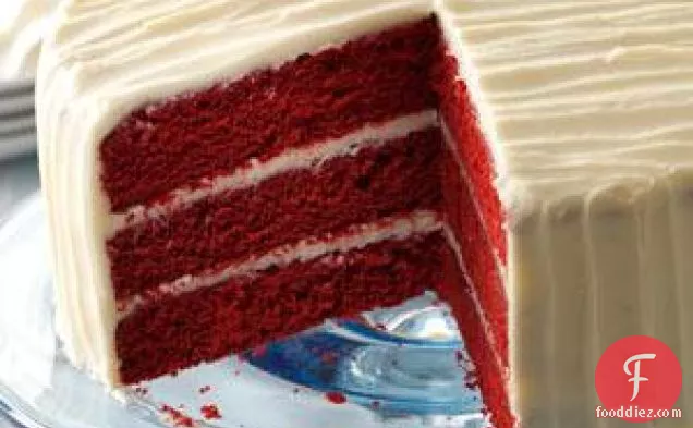 क्लासिक लाल मखमली केक
