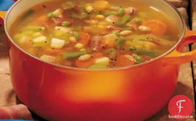 हैम और सब्जी का सूप