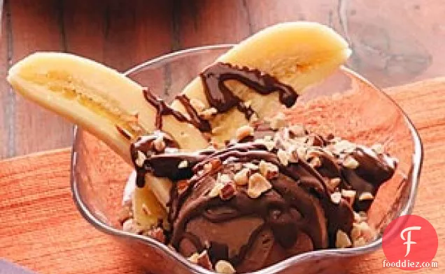Chocolate-Almond Banana Splits