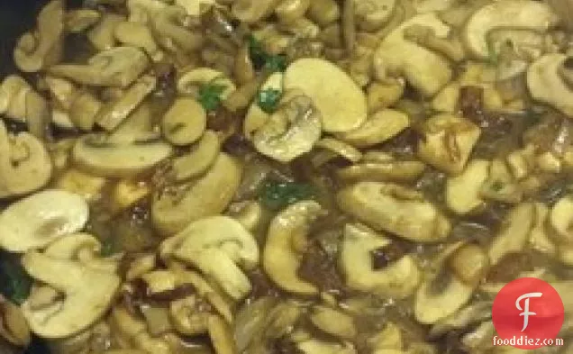 Manic mushroom and herb pasta