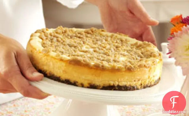 Streusel-Topped Apple Cheesecake