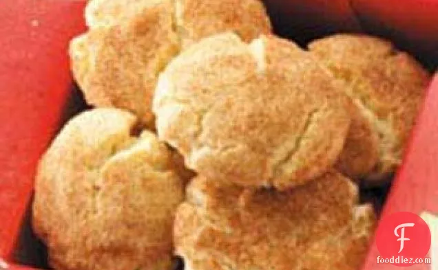 दालचीनी-चीनी क्रैकल कुकीज़