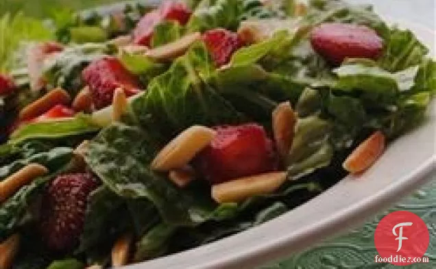 Nutty Fresh Strawberry Salad
