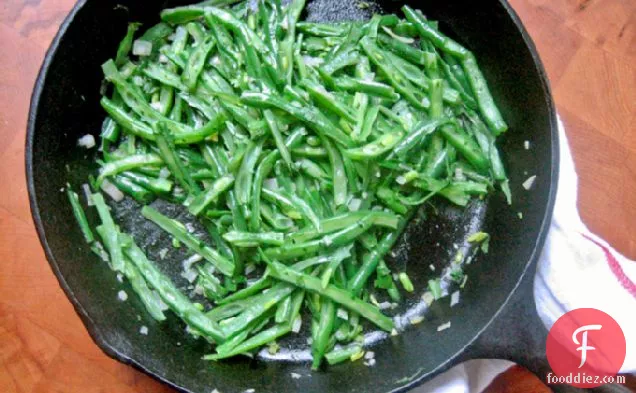Old-fashioned Country String Beans