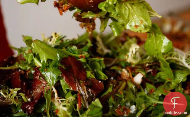 Mesclun Salad with Fried Shallots and Blue Cheese