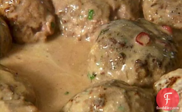 Swedish Meatballs with Lingonberry Sauce