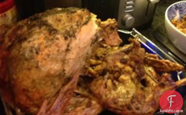 रोज़मेरी भुना हुआ टर्की