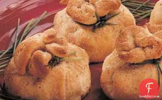 Savory Crescent Bundles