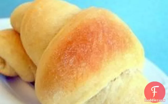 गोल्डन क्रिसेंट रोल्स