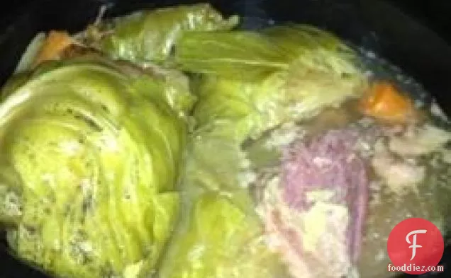 आसान कॉर्न बीफ़ और गोभी