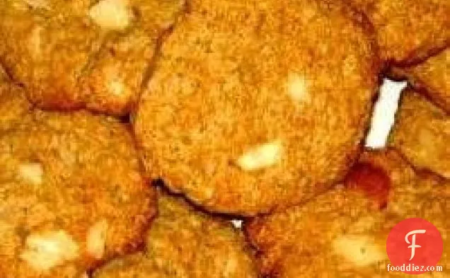 सू की ओटमील मैकाडामिया नट कुकीज़