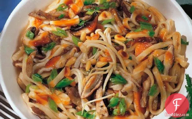 Chinese Braised Mixed Mushroom Noodles