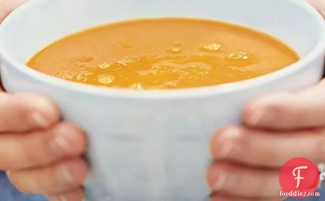 गाजर और सफेद बीन सूप