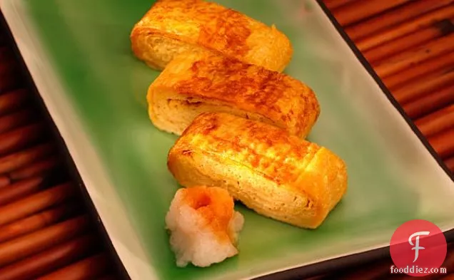 दशी-माकी तमागो (घरेलू शैली का जापानी आमलेट)