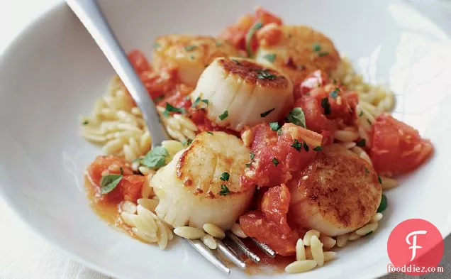 Scallops with Orzo, Tomatoes and Ginger