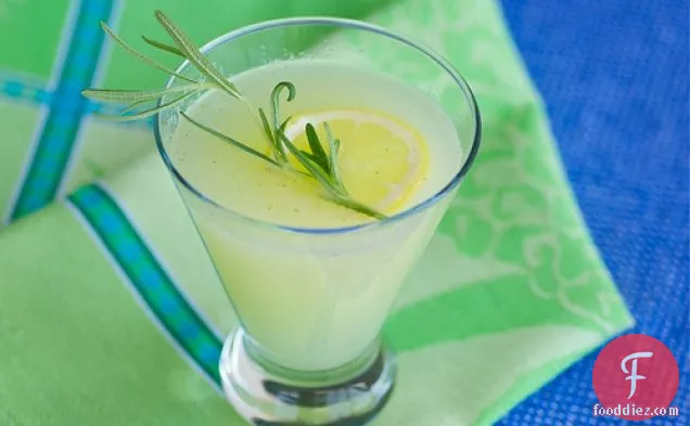 Sparkling Rosemary-ginger Lemonade
