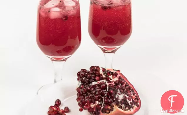 Pomegranate-ginger-chile Nojito Cocktail