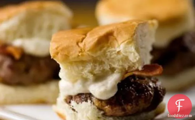 Sliders With Bacon And Horseradish Sauce
