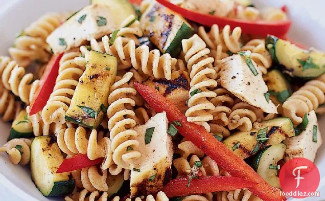 Fusilli Salad with Grilled Chicken and Zucchini