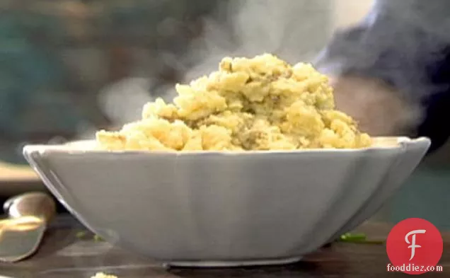 Horseradish and Sour Cream Mashed Potatoes