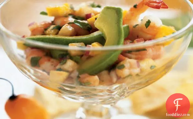 सेविच डे कैमरोन्स कॉन मैंगो वाई हबानेरो (आम और हबानेरो के साथ झींगा सेविच)